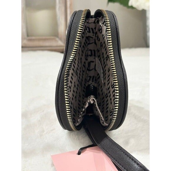 Juicy Couture Pink Velour Heart Zip Around Wristlet - PRICE IS FIRM - Picture 4 of 6